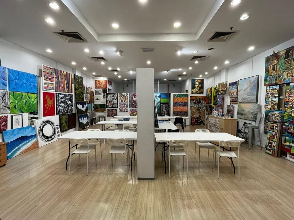 studio 2